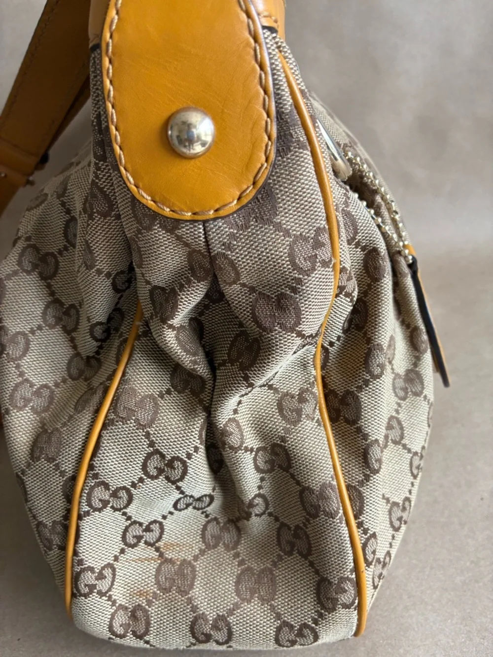 Original GG Canvas Sukey Messenger Bag